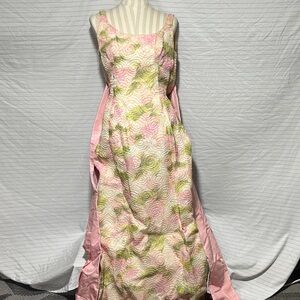 Vintage 1950/60s Floral Textured Dress with Pink and Green Accents